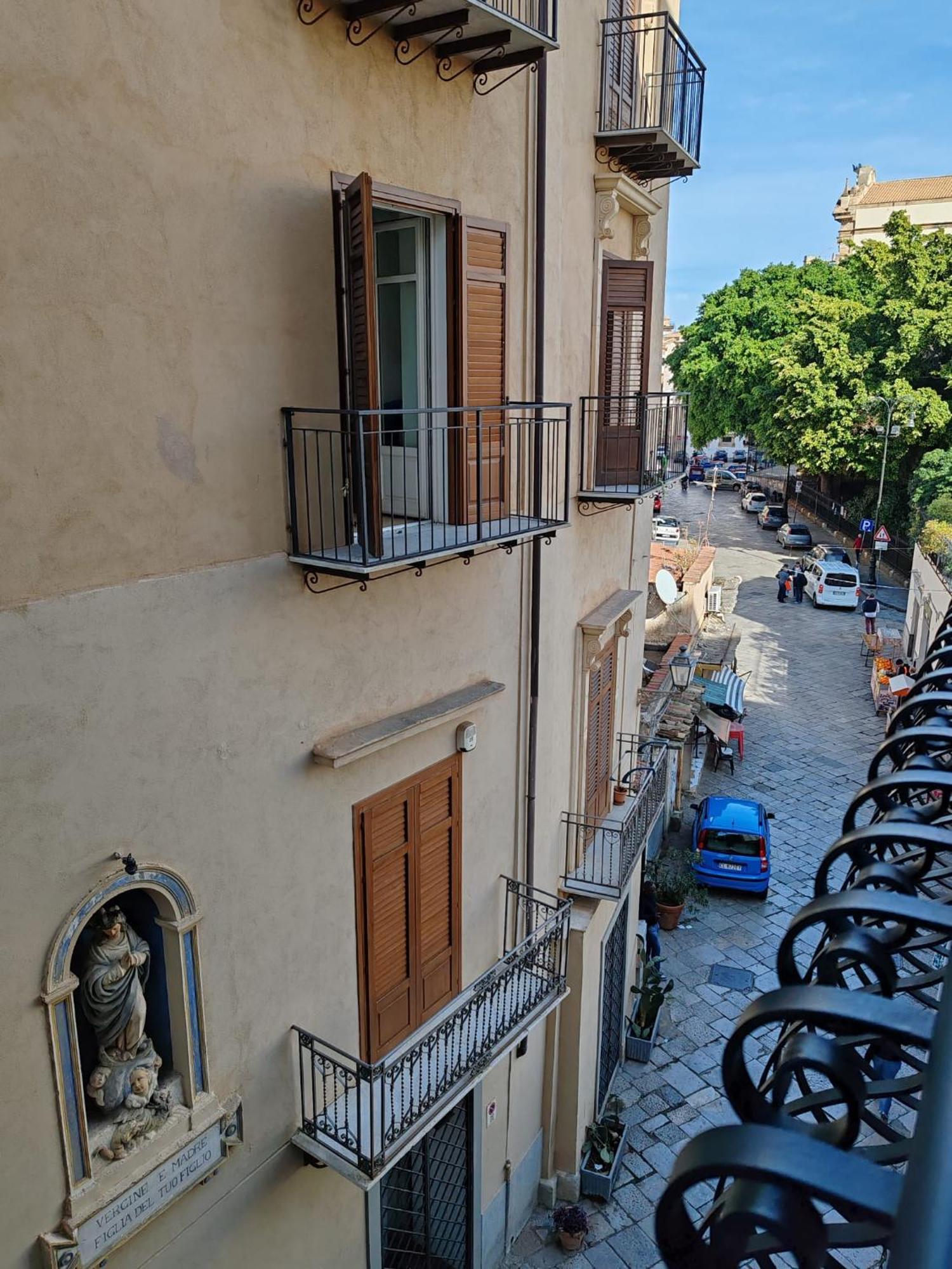 Lily Apartments Palermo Exterior foto